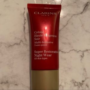 Clarins Super Restorative Night Wear 1.06 oz Seale